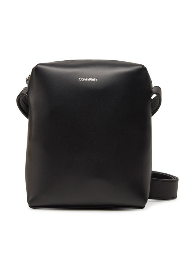 Calvin Klein Saszetka Ck Premium Leather Reporter S K50K512887 Czarny. Kolor: czarny. Materiał: skóra