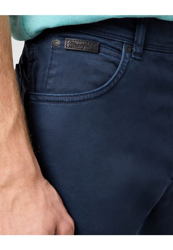 Wrangler - MESKIE SPODNIE WRANGLER TEXAS SLIM DARK NAVY 112362470