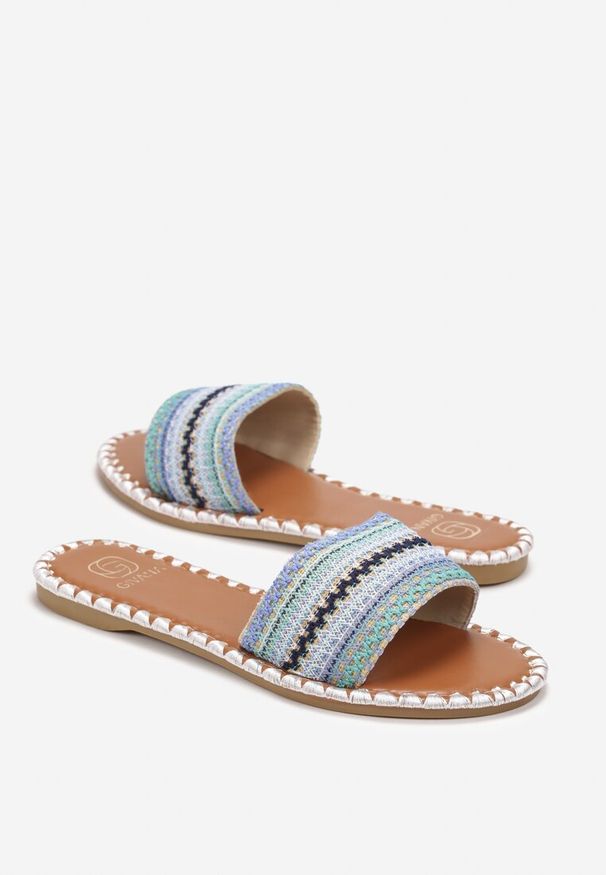 Renee - Biało-Niebieskie Klapki na Płaskiej Podeszwie z Plecionką Cannah. Kolor: biały. Sezon: lato. Obcas: na płaskiej podeszwie