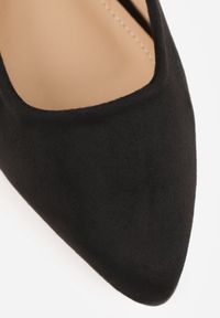 Born2be - Czarne Sandały Slingback Vices z Metaliczną Aplikacją przy Obcasie Ediriella. Okazja: na co dzień, na spotkanie biznesowe. Nosek buta: szpiczasty. Kolor: czarny. Wzór: aplikacja. Sezon: wiosna, lato. Obcas: na obcasie. Styl: casual, biznesowy, elegancki. Wysokość obcasa: średni #5