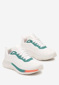 Born2be - Białe Płaskie Sznurowane Buty Sportowe Sneakersy Ozdobione Kolorowym Paskiem Risanny. Zapięcie: pasek. Kolor: biały. Wzór: aplikacja, kolorowy. Obcas: na płaskiej podeszwie #2