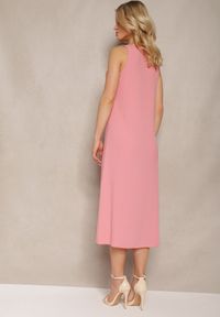 Renee - Różowa Sukienka o Pudełkowym Fasonie bez Rękawów z Rozcięciami Obilira. Kolor: różowy. Długość rękawa: bez rękawów. Styl: elegancki