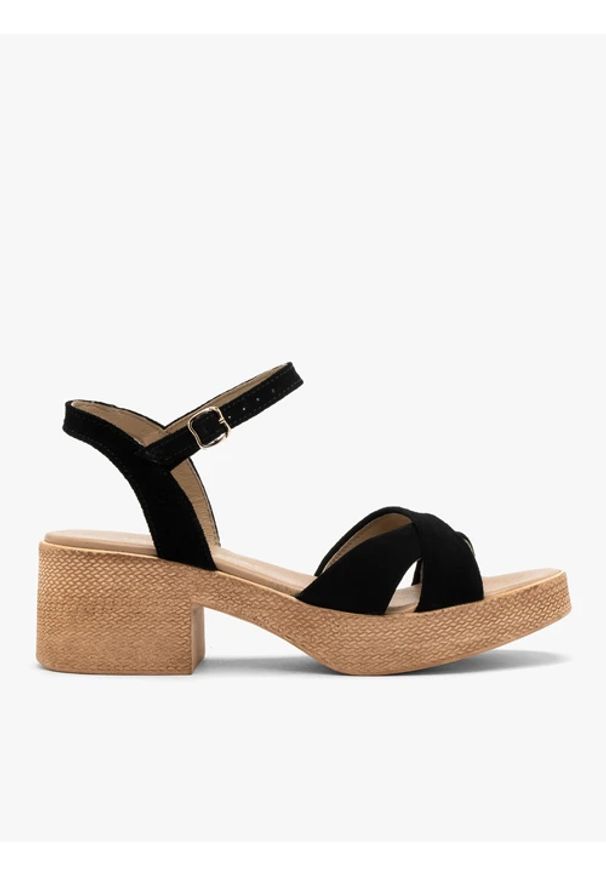 Ryłko - Czarne sandały damskie ze skóry welurowej. Kolor: czarny. Materiał: skóra, welur. Sezon: lato. Obcas: na obcasie. Styl: street, klasyczny. Wysokość obcasa: średni