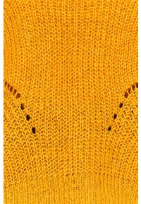 Jacqueline de Yong - Sweter. Kolor: żółty. Materiał: dzianina, akryl. Długość rękawa: długi rękaw. Długość: długie. Wzór: gładki, ze splotem #4