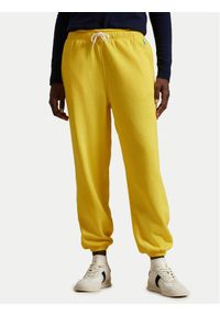 Polo Ralph Lauren Spodnie dresowe 211935585014 Żółty Regular Fit. Kolor: żółty. Materiał: bawełna #1