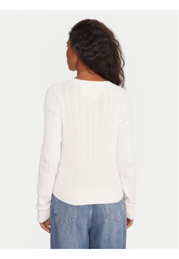 Tommy Jeans Sweter Cable Essential DW0DW22165 Biały Regular Fit. Kolor: biały. Materiał: bawełna
