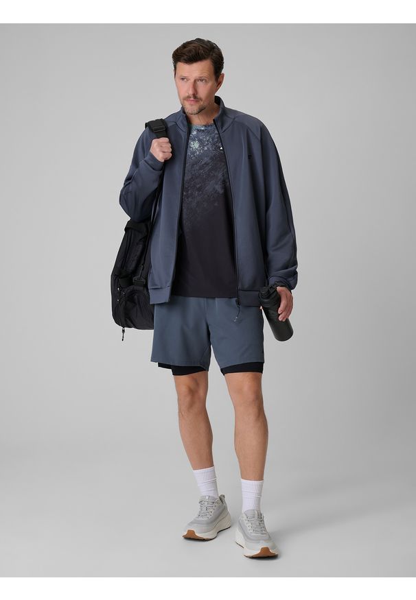 4f - 4F Bluza treningowa regular bez kaptura męska - szara S. Typ kołnierza: bez kaptura. Kolor: szary. Długość rękawa: raglanowy rękaw. Styl: sportowy