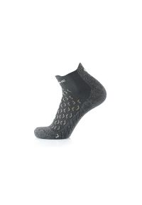 Skarpety trekkingowe dorosly Therm-ic Outdoor UltraCool Ankle zestaw 2 lub 3 par. Kolor: wielokolorowy, szary, brązowy. Materiał: poliamid, elastan. Sport: outdoor