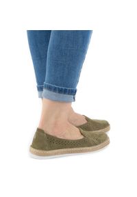 Wasak - WASAK Półbuty damskie espadryle skórzane 0646W zielone. Kolor: zielony. Materiał: skóra