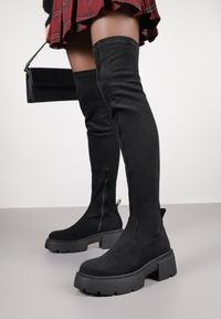 Renee - Czarne Dopasowane Kozaki z Wysoką Cholewką i Platformą Cillie. Okazja: na imprezę, na co dzień. Wysokość cholewki: przed kolano. Kolor: czarny. Materiał: jeans, futro. Szerokość cholewki: normalna. Obcas: na platformie. Styl: klasyczny, casual