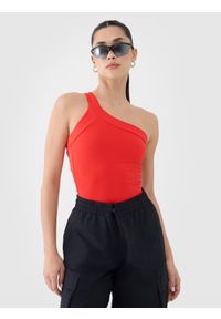 4f - 4F Crop-top slim z asymetrycznym ramiączkiem damski - czerwony M. Kolor: czerwony. Materiał: dzianina, włókno, syntetyk, materiał, elastan. Długość rękawa: na ramiączkach. Wzór: gładki, ze splotem, jednolity