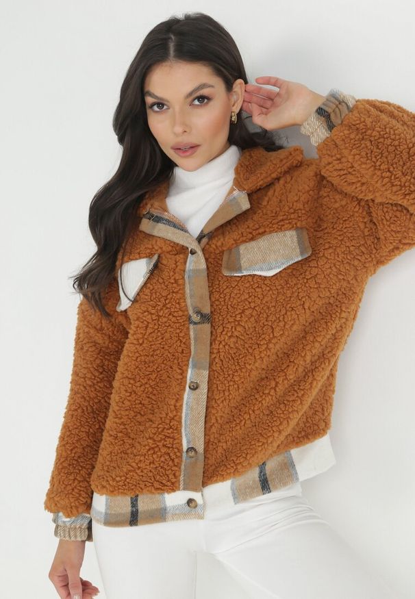Born2be - Brązowa Kurtka Pluszowa Teddy Oversize Veshe. Kolor: brązowy. Materiał: futro, materiał, tkanina