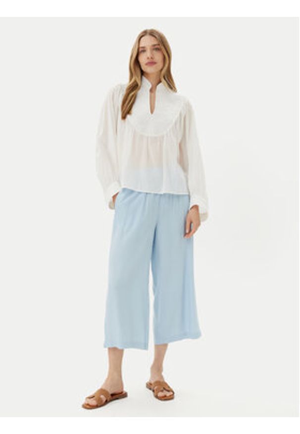 Pieces Kuloty Pia 17154737 Błękitny Wide Leg. Kolor: niebieski. Materiał: len
