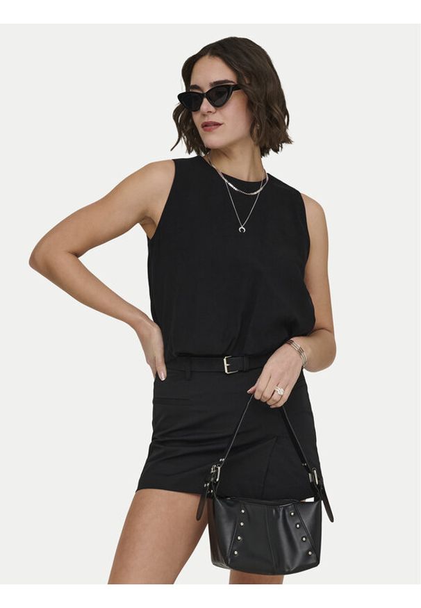 only - ONLY Top Aris 15364287 Czarny Loose Fit. Kolor: czarny. Materiał: wiskoza