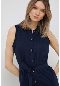 Lacoste sukienka kolor granatowy midi dopasowana. Kolor: niebieski. Materiał: dzianina. Typ sukienki: dopasowane. Długość: midi #2