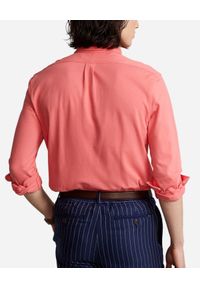 Ralph Lauren - RALPH LAUREN - Różowa koszula z kultowym logo Custom Fit. Typ kołnierza: polo. Kolor: wielokolorowy, fioletowy, różowy. Materiał: bawełna. Długość rękawa: długi rękaw. Długość: długie. Wzór: haft