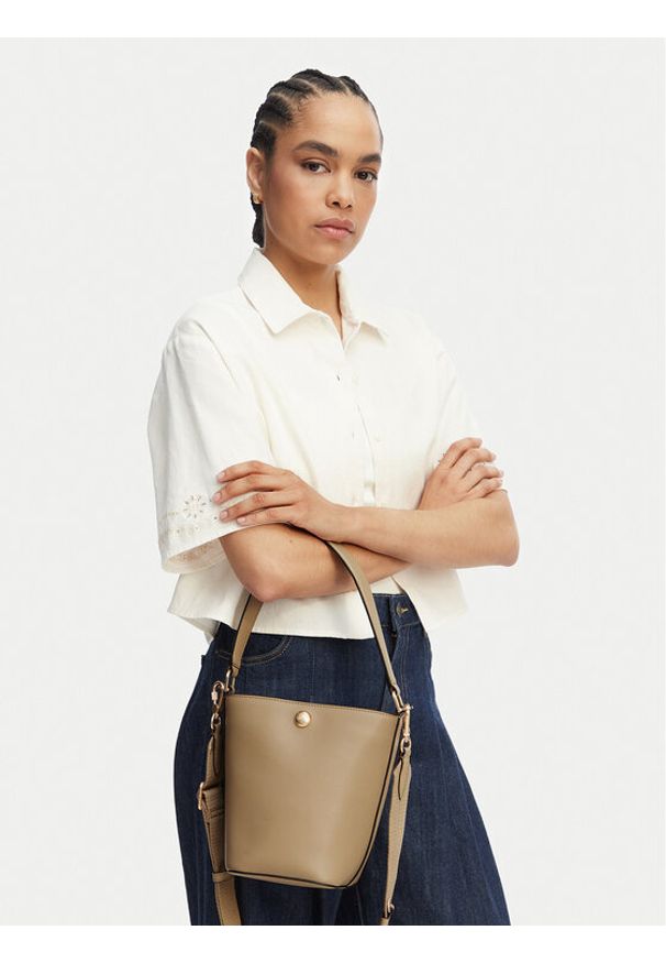 Lacoste Torebka NF5221IT Różowy. Kolor: różowy. Materiał: skórzane