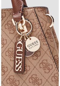 Guess - GUESS Beżowa klasyczna damska torebka Noelle. Kolor: beżowy. Materiał: skórzane. Styl: klasyczny #4