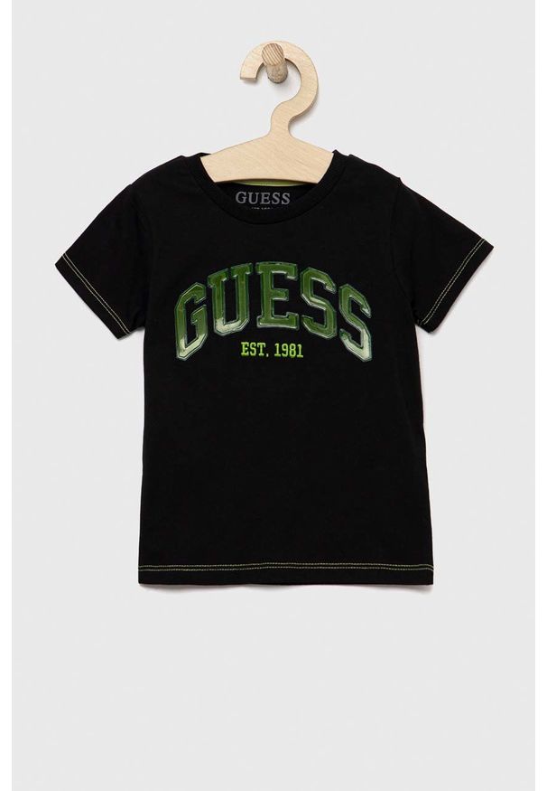 Guess t-shirt bawełniany dziecięcy kolor czarny wzorzysty. Okazja: na co dzień. Kolor: czarny. Materiał: bawełna. Wzór: haft. Styl: casual