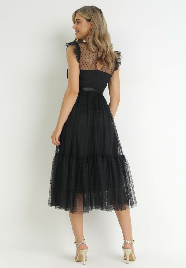 Born2be - Czarna Koktajlowa Sukienka z Koronkową Górą i Tiulowym Dołem Sleda. Kolor: czarny. Materiał: koronka, tiul. Styl: wizytowy
