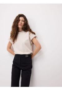 Reserved - T-shirt z raglanowym rękawem - beżowy. Kolor: beżowy. Materiał: dzianina, bawełna. Długość rękawa: raglanowy rękaw. Wzór: gładki #1
