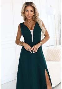 Numoco - Długa sukienka wieczorowa rozkloszowana butelkowa zieleń. Okazja: na studniówkę, na ślub cywilny, na wesele, na imprezę. Styl: wizytowy. Długość: maxi #3