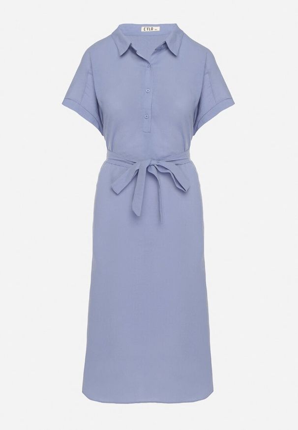 Born2be - Granatowa Sukienka z Wiskozy o Koszulowym Kroju z Wiązanym Paskiem Danisna. Okazja: na co dzień. Kolor: niebieski. Materiał: wiskoza. Długość rękawa: krótki rękaw. Wzór: aplikacja. Typ sukienki: koszulowe. Styl: klasyczny, casual, elegancki. Długość: midi