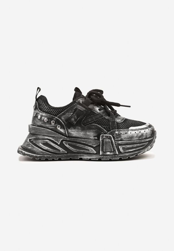 Renee - Czarne Sneakersy na Platformie z Ozdobnym Tłoczeniem Lurine. Okazja: na co dzień. Zapięcie: sznurówki. Kolor: czarny. Materiał: jeans. Obcas: na platformie