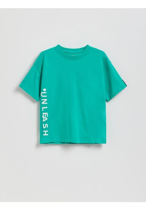 Reserved - Bawełniany t-shirt - morski. Kolor: morski. Materiał: bawełna