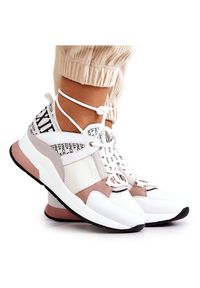 Vinceza Sportowe Buty Sneakersy Na Koturnie Białe Lorey. Kolor: biały. Materiał: materiał, skóra. Szerokość cholewki: normalna. Wzór: napisy. Obcas: na koturnie #1