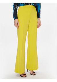 DKNY Spodnie materiałowe UK3PX024 Żółty Regular Fit. Kolor: żółty. Materiał: syntetyk