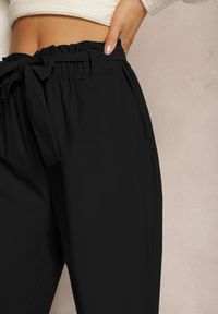 Renee - Czarne Spodnie Paper Bag z Paskiem Materiałowym Esrice. Kolor: czarny. Materiał: materiał #3