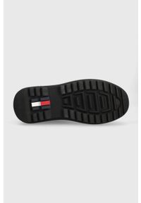Tommy Jeans sneakersy TJM MIX MATERIAL BOOT kolor czarny EM0EM01245. Nosek buta: okrągły. Zapięcie: sznurówki. Kolor: czarny. Materiał: guma #4