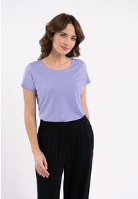 Volcano - Gładki t-shirt T-PIA. Kolor: fioletowy. Materiał: materiał, bawełna, jeans. Długość rękawa: krótki rękaw. Długość: krótkie. Wzór: gładki. Styl: klasyczny #1