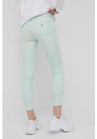 Guess jeansy damskie medium waist. Stan: podwyższony. Kolor: zielony #1