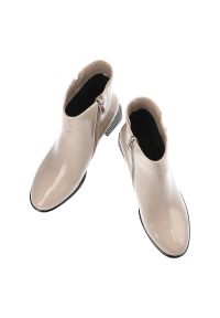 Beżowe Botki S.Barski Eleganckie Obuwie Damskie. Kolor: beżowy. Materiał: materiał. Obcas: na obcasie. Styl: elegancki. Wysokość obcasa: średni #3