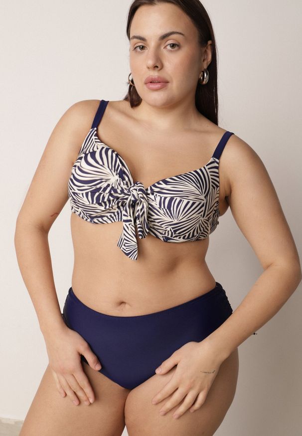 Born2be - Granatowe Bikini Biustonosz z Ozdobnym Wiązaniem i Figi ze Ściągaczami Miraleh. Kolor: niebieski