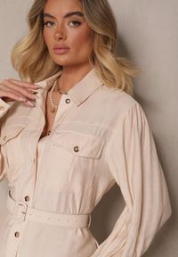 Renee - Beżowa Koszulowa Sukienka z Wiskozy z Paskiem z Klamrą i Kieszeniami Lisandrila. Okazja: na co dzień, na spotkanie biznesowe. Kolor: beżowy. Materiał: wiskoza. Długość rękawa: długi rękaw. Typ sukienki: koszulowe. Styl: biznesowy, klasyczny, elegancki, casual #3