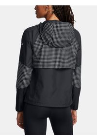 Kurtka do biegania damska Under Armour Launch Elite CW. Kolor: czarny. Sport: bieganie