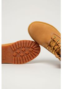 Timberland - Workery zamszowe Premium 6. Nosek buta: okrągły. Zapięcie: sznurówki. Kolor: złoty, wielokolorowy, brązowy. Materiał: zamsz. Szerokość cholewki: normalna. Wysokość obcasa: bez obcasa, niski #4