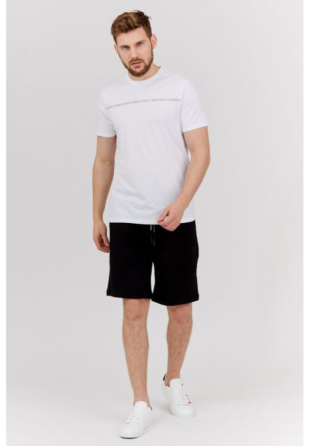 Armani Exchange - ARMANI EXCHANGE Biały t-shirt męski z paskiem z logo, Rozmiar XL. Kolor: biały. Materiał: prążkowany