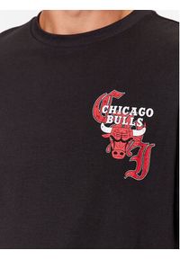 New Era T-Shirt Chicago Bulls Team Graphic 60416331 Czarny Regular Fit. Kolor: czarny. Materiał: bawełna