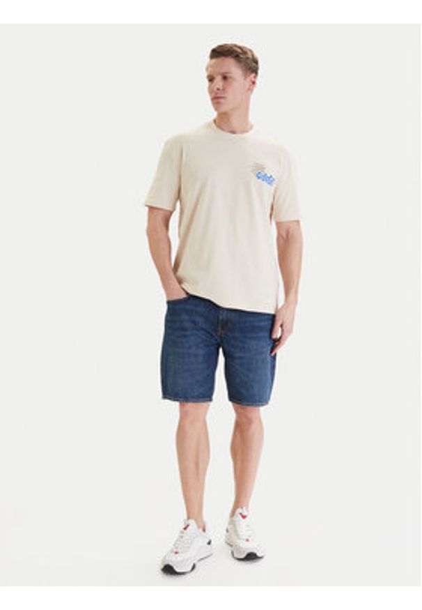 Guess T-Shirt F6GI07 K8FQ4 Beżowy Regular Fit. Kolor: beżowy. Materiał: bawełna