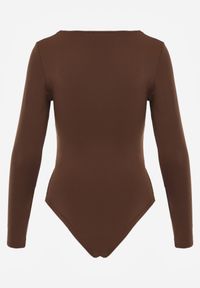 Born2be - Brązowe Body z Kwadratowym Dekoltem Phicise. Okazja: na co dzień. Typ kołnierza: dekolt kwadratowy. Kolor: brązowy. Materiał: wiskoza, jeans. Styl: casual, wizytowy #7