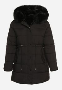 Born2be - Czarna Dwustronna Kurtka Futerko z Kapturem i Pikowaniem Falerina. Okazja: do pracy, na spacer. Typ kołnierza: kaptur. Kolekcja: plus size. Kolor: czarny. Materiał: futro. Wzór: gładki