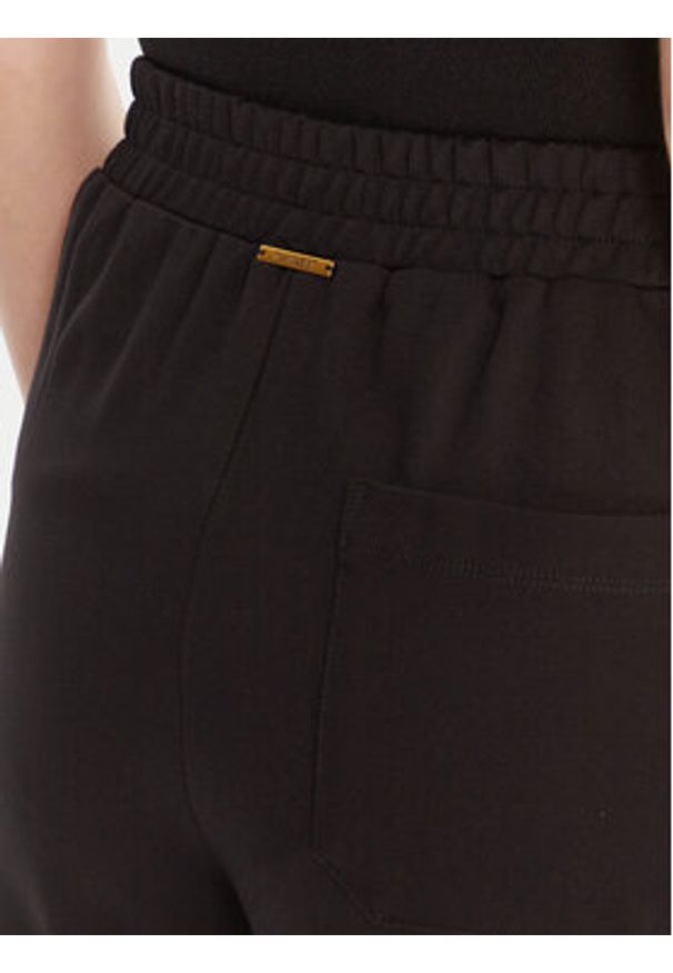 TwinSet - TWINSET Spodnie materiałowe 252LI2NCC Czarny Regular Fit. Kolor: czarny. Materiał: wiskoza