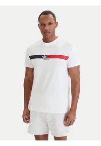 Tommy Jeans T-Shirt DM0DM22539 Biały Regular Fit. Kolor: biały. Materiał: bawełna #1