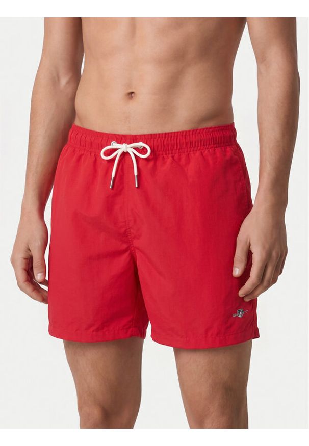 GANT - Gant Szorty kąpielowe 920026000 Czerwony jasny Regular Fit. Kolor: czerwony. Materiał: syntetyk