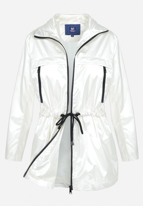 Born2be - Biała Kurtka Layna. Typ kołnierza: kołnierzyk stójkowy. Kolor: biały. Materiał: materiał. Długość rękawa: długi rękaw. Długość: długie