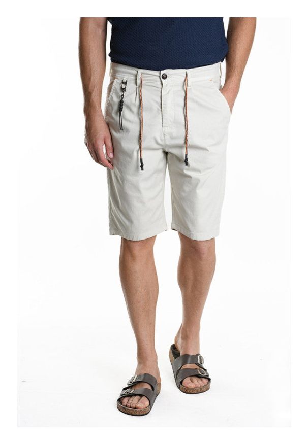 Xagon Man Szorty | P25031CR4052 | Mężczyzna | Ecru. Materiał: bawełna, elastan. Styl: elegancki